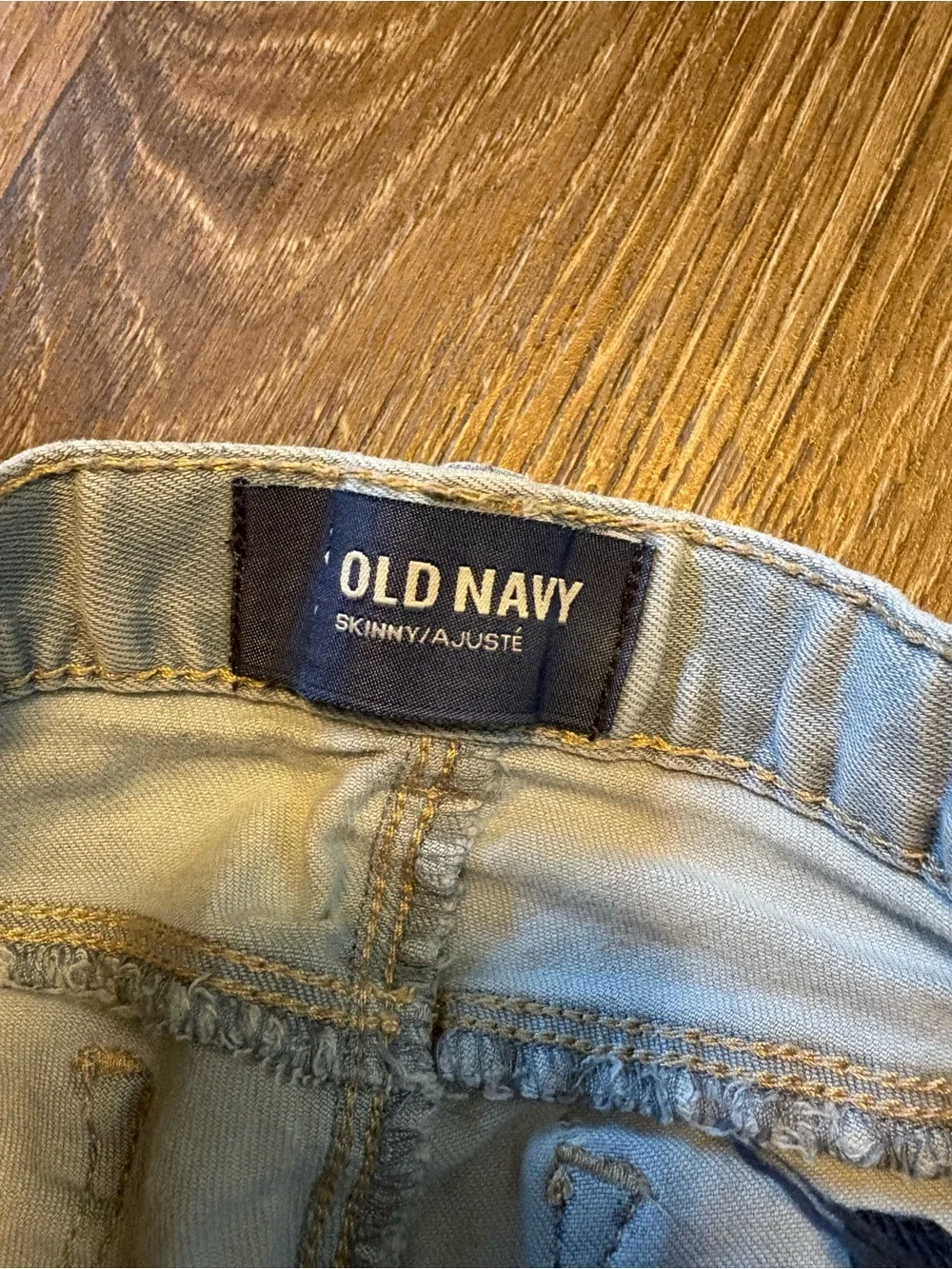 Old Navy Light Skinny Jeans with Knee Rips